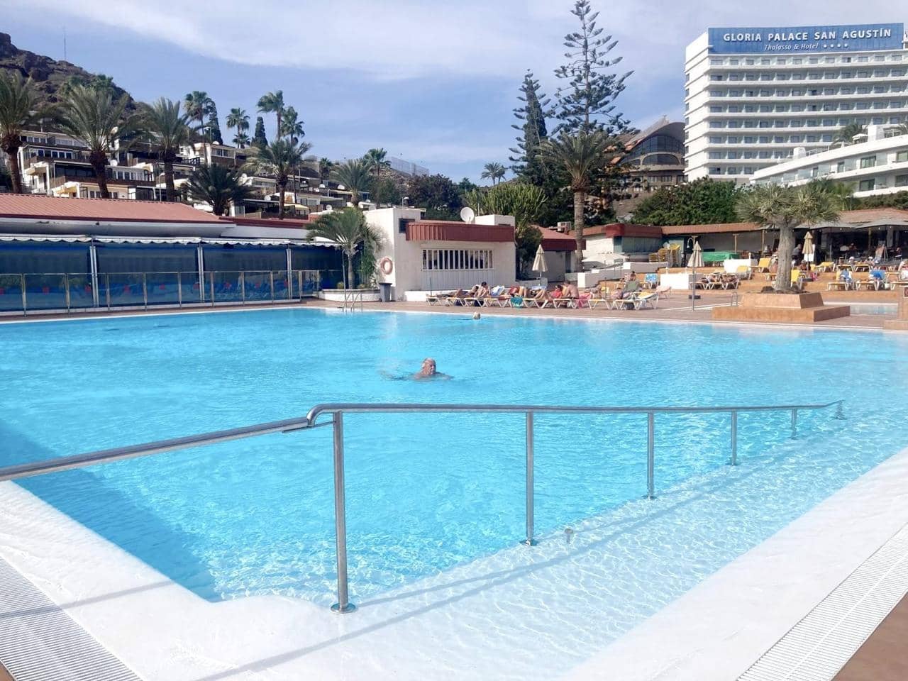 2 Zimmer Wohnung zu vermieten in San Agustin mit Pool - 1.600 € (Ref: 9618674)