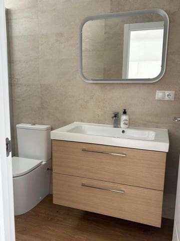 Apartamento para arrendar em San Agustín, San Bartolomé de Tirajana com piscina - 900 € (Ref: 9653173)