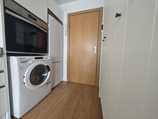 Flat for rent in San Agustín, San Bartolomé de Tirajana with pool - € 900 (Ref: 9653173)