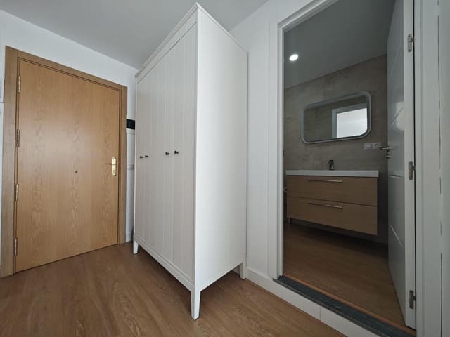 Flat for rent in San Agustín, San Bartolomé de Tirajana with pool - € 900 (Ref: 9653173)