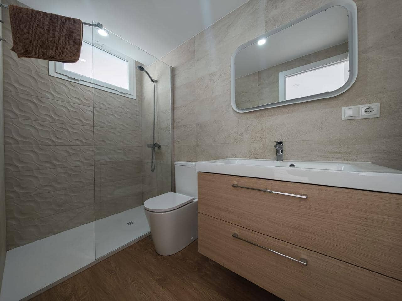 Flat for rent in San Agustin with pool - € 900 (Ref: 9653173)