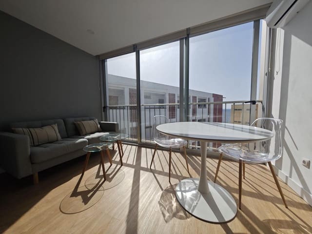 Flat for rent in San Agustín, San Bartolomé de Tirajana with pool - € 900 (Ref: 9653173)