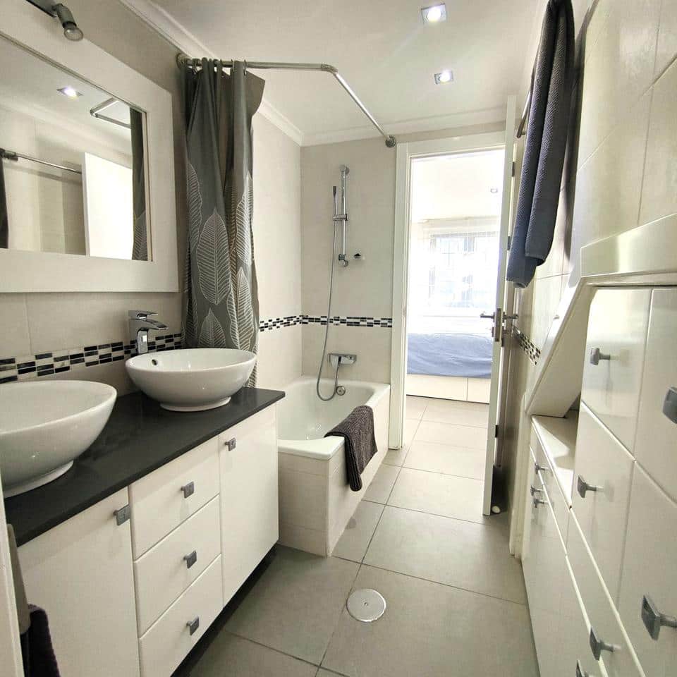 3 camera da letto Villa da affittare in San Agustin con piscina garage - 3.200 € (Rif: 9684255)