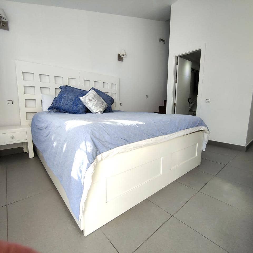 3 camera da letto Villa da affittare in San Agustin con piscina garage - 3.200 € (Rif: 9684255)