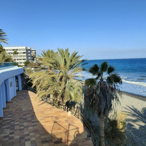 3 camera da letto Villa da affittare in San Agustín, San Bartolomé de Tirajana con piscina garage - 3.200 € (Rif: 9684255)