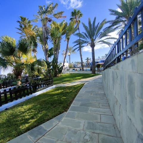 3 camera da letto Villa da affittare in San Agustín, San Bartolomé de Tirajana con piscina garage - 3.200 € (Rif: 9684255)