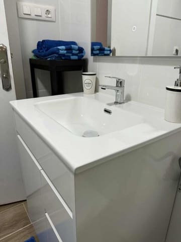 Apartamento para arrendar em Puerto Rico, Mogán com piscina - 950 € (Ref: 9687616)