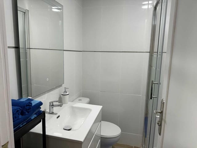 Apartamento para arrendar em Puerto Rico, Mogán com piscina - 950 € (Ref: 9687616)