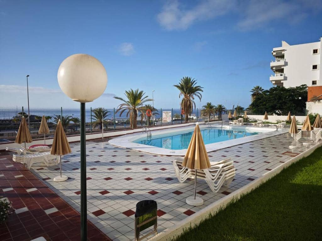 Flat for rent in Puerto Rico with pool - € 1,000 (Ref: 9700069)