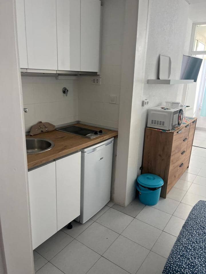 Flat for rent in Puerto Rico with pool - € 1,000 (Ref: 9700069)