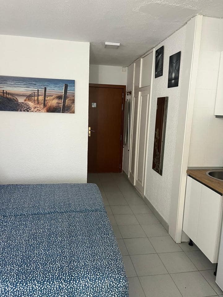 Flat for rent in Puerto Rico with pool - € 1,000 (Ref: 9700069)