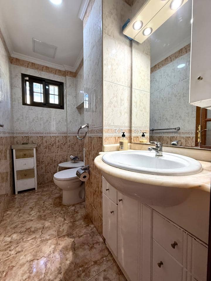 6 camera da letto Villa in vendita in Las Palmas de Gran Canaria con garage - 495.000 € (Rif: 9706044)