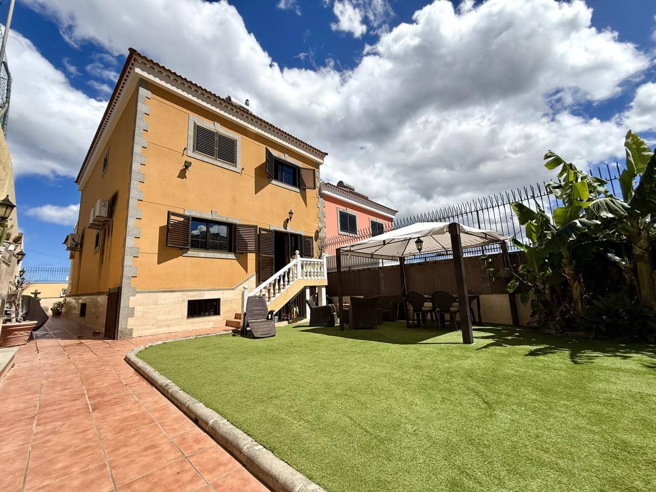 6 camera da letto Villa in vendita in Las Palmas de Gran Canaria con garage - 495.000 € (Rif: 9706044)