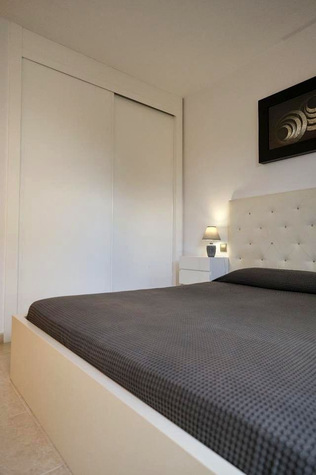 Appartement de 3 chambres à louer à Vecindario avec garage - 1 300 € (Ref: 9713851)