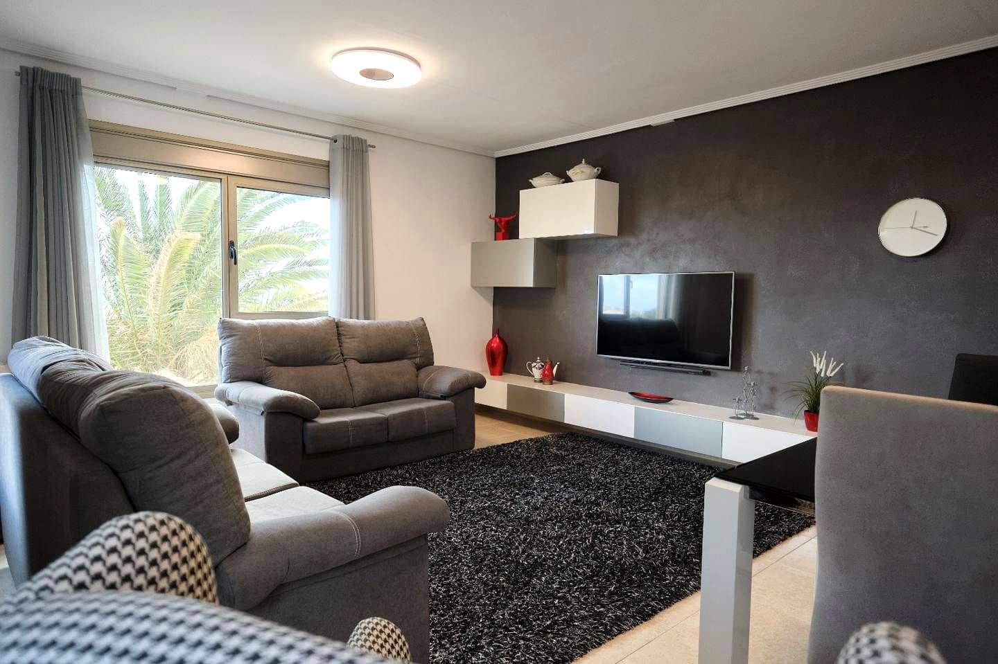 Appartement de 3 chambres à louer à Vecindario avec garage - 1 300 € (Ref: 9713851)