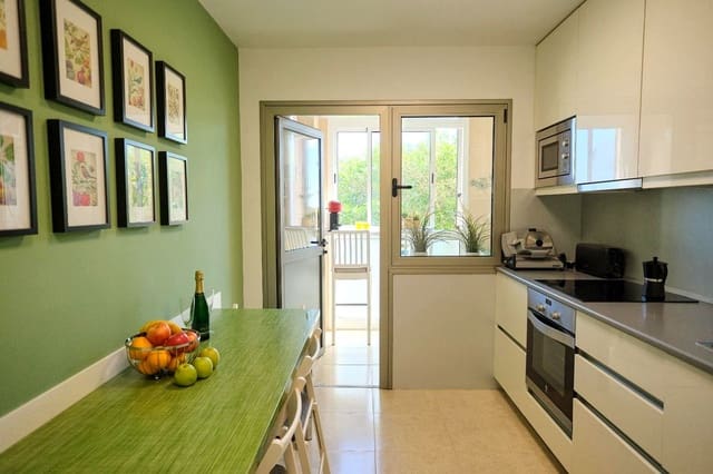Appartement de 3 chambres à louer à Vecindario, Santa Lucía de Tirajana avec garage - 1 300 € (Ref: 9713851)