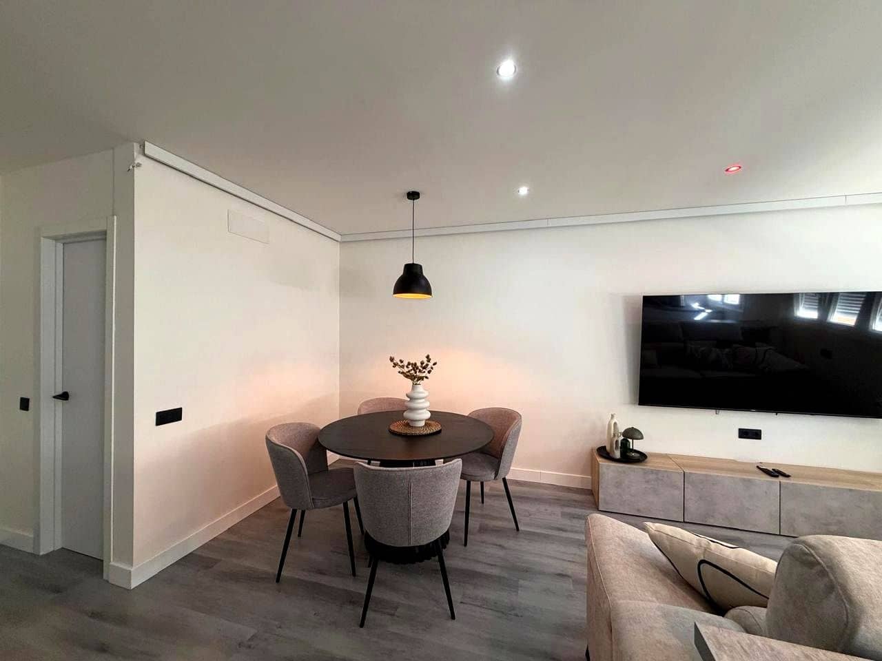 3 quarto Apartamento para arrendar em San Fernando - 1 450 € (Ref: 9730618)