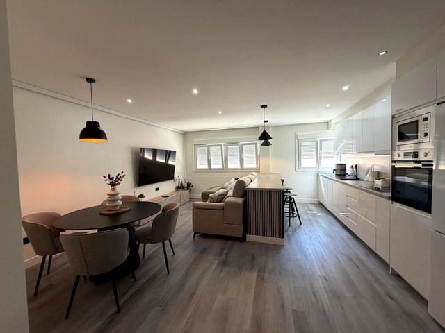 3 quarto Apartamento para arrendar em San Fernando, Moya - 1 450 € (Ref: 9730618)