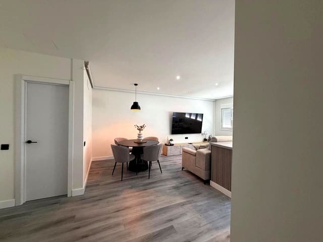 3 quarto Apartamento para arrendar em San Fernando, Moya - 1 450 € (Ref: 9730618)