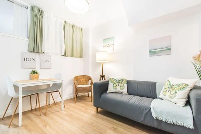 Piso de 1 habitación en Santa Catalina - Canteras, Las Palmas de Gran Canaria en alquiler - 1.200 € (Ref: 9730619)