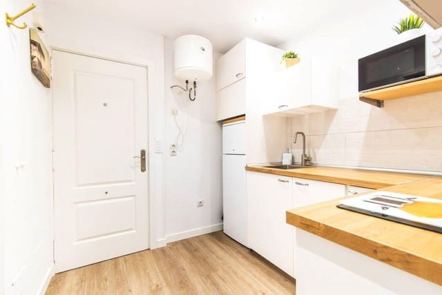 Piso de 1 habitación en Santa Catalina - Canteras, Las Palmas de Gran Canaria en alquiler - 1.200 € (Ref: 9730619)