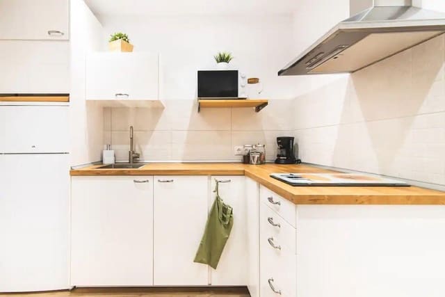 Piso de 1 habitación en Santa Catalina - Canteras, Las Palmas de Gran Canaria en alquiler - 1.200 € (Ref: 9730619)