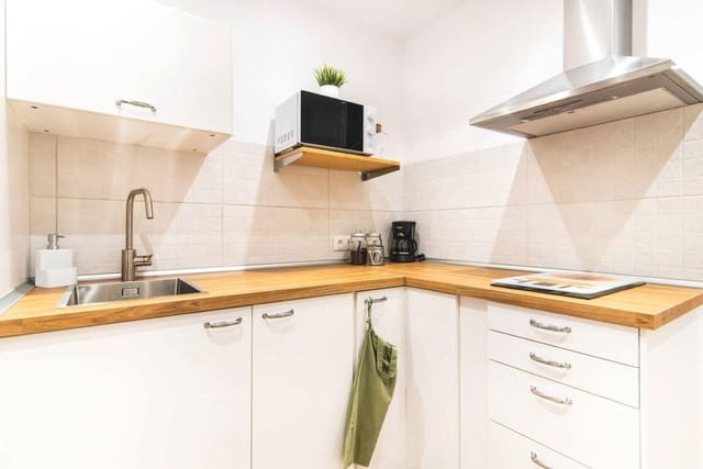 Piso de 1 habitación en Santa Catalina - Canteras, Las Palmas de Gran Canaria en alquiler - 1.200 € (Ref: 9730619)