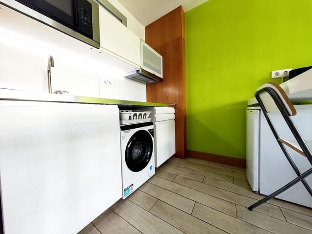 Appartement de 1 chambre à louer à Playa del Inglés, San Bartolomé de Tirajana avec piscine - 1 500 € (Ref: 9733758)