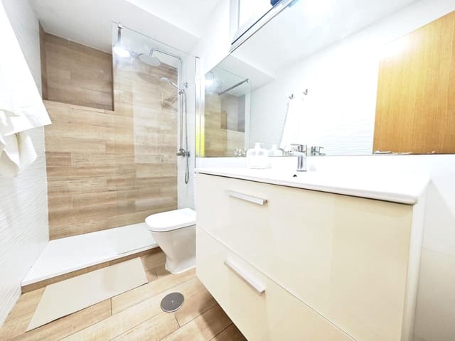 Appartement de 1 chambre à louer à Playa del Inglés, San Bartolomé de Tirajana avec piscine - 1 500 € (Ref: 9733758)