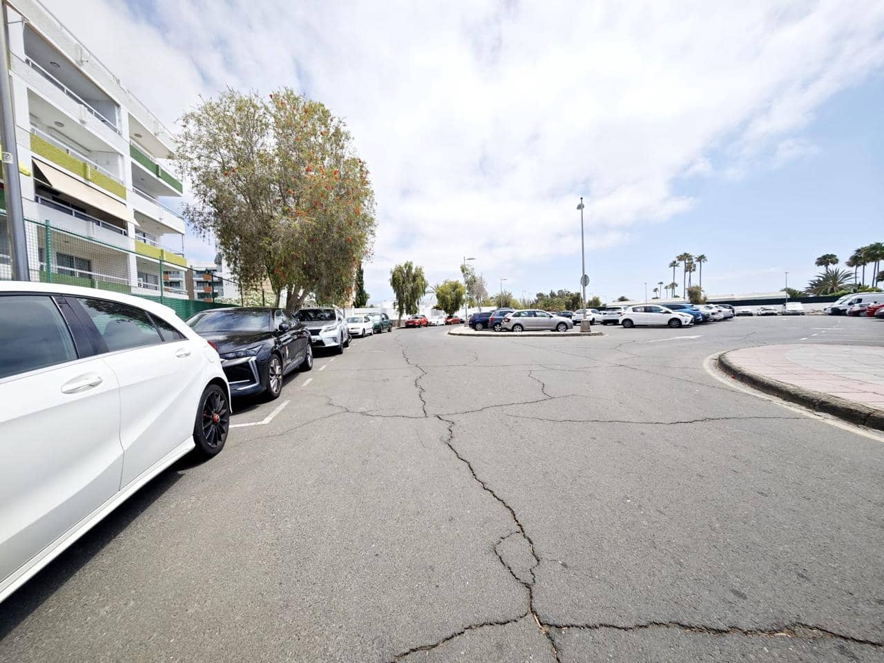 1 bedroom Flat for rent in Playa del Ingles with pool - € 1,500 (Ref: 9733758)