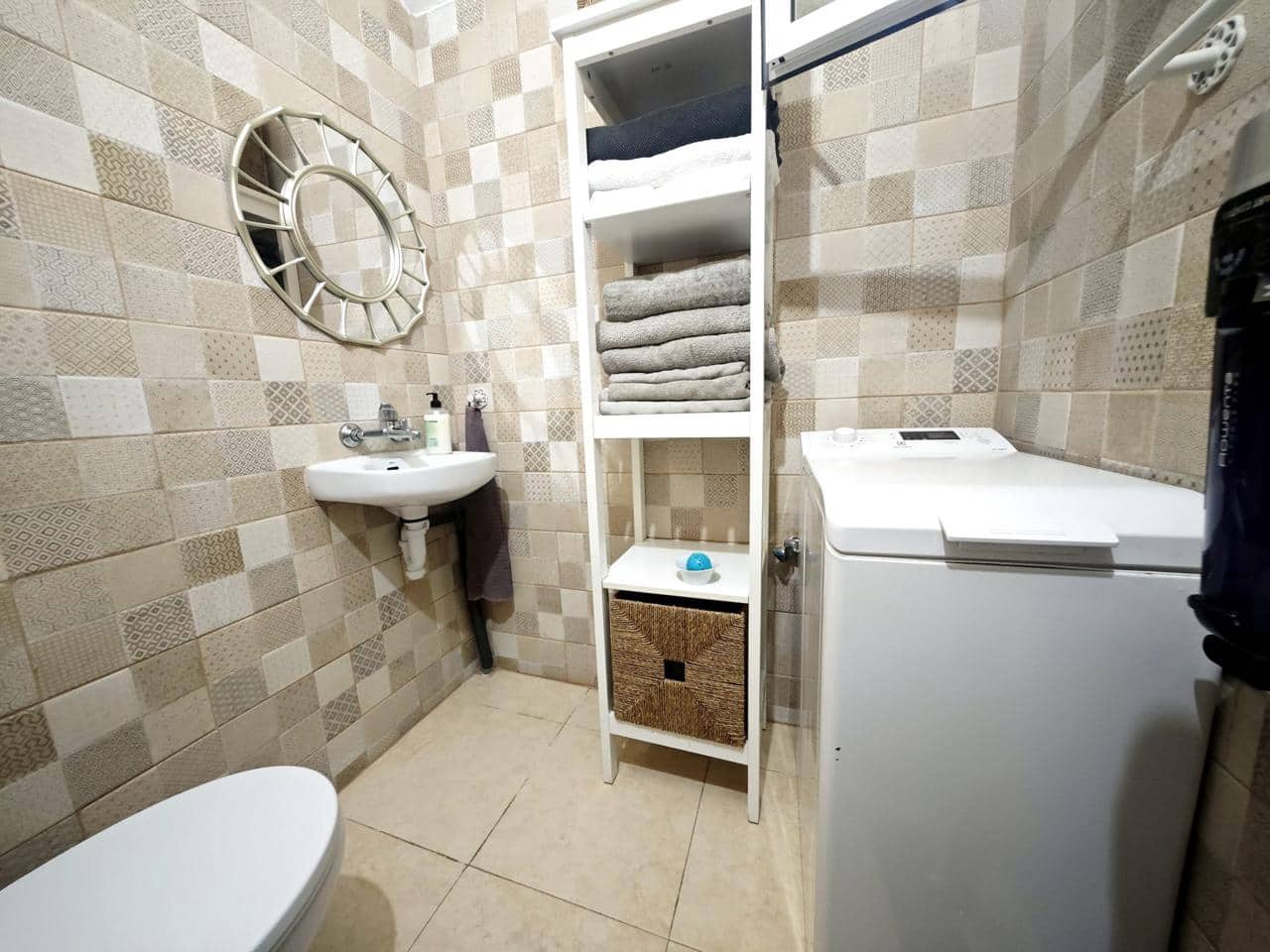 1 sovrum Villa att hyra i Sonneland med pool garage - 1 300 € (Ref: 9747367)