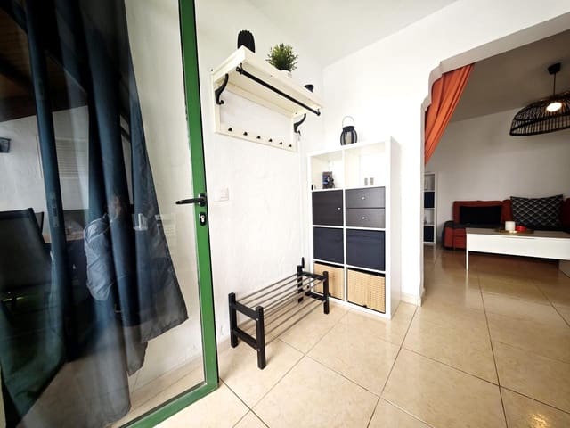 1 sovrum Villa att hyra i Sonneland, San Bartolomé de Tirajana med pool garage - 1 300 € (Ref: 9747367)