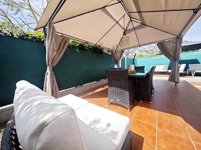 2 makuuhuone Bungalow vuokrattavana paikassa Maspalomas, San Bartolomé de Tirajana mukana uima-altaan - 1 500 € (Ref: 9747368)