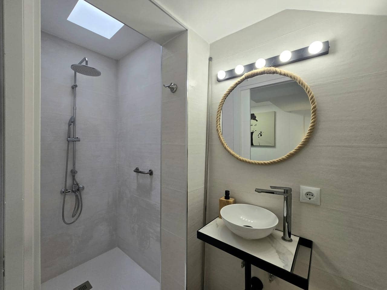 2 makuuhuone Asunto vuokrattavana paikassa Sonneland mukana uima-altaan - 1 500 € (Ref: 9756670)