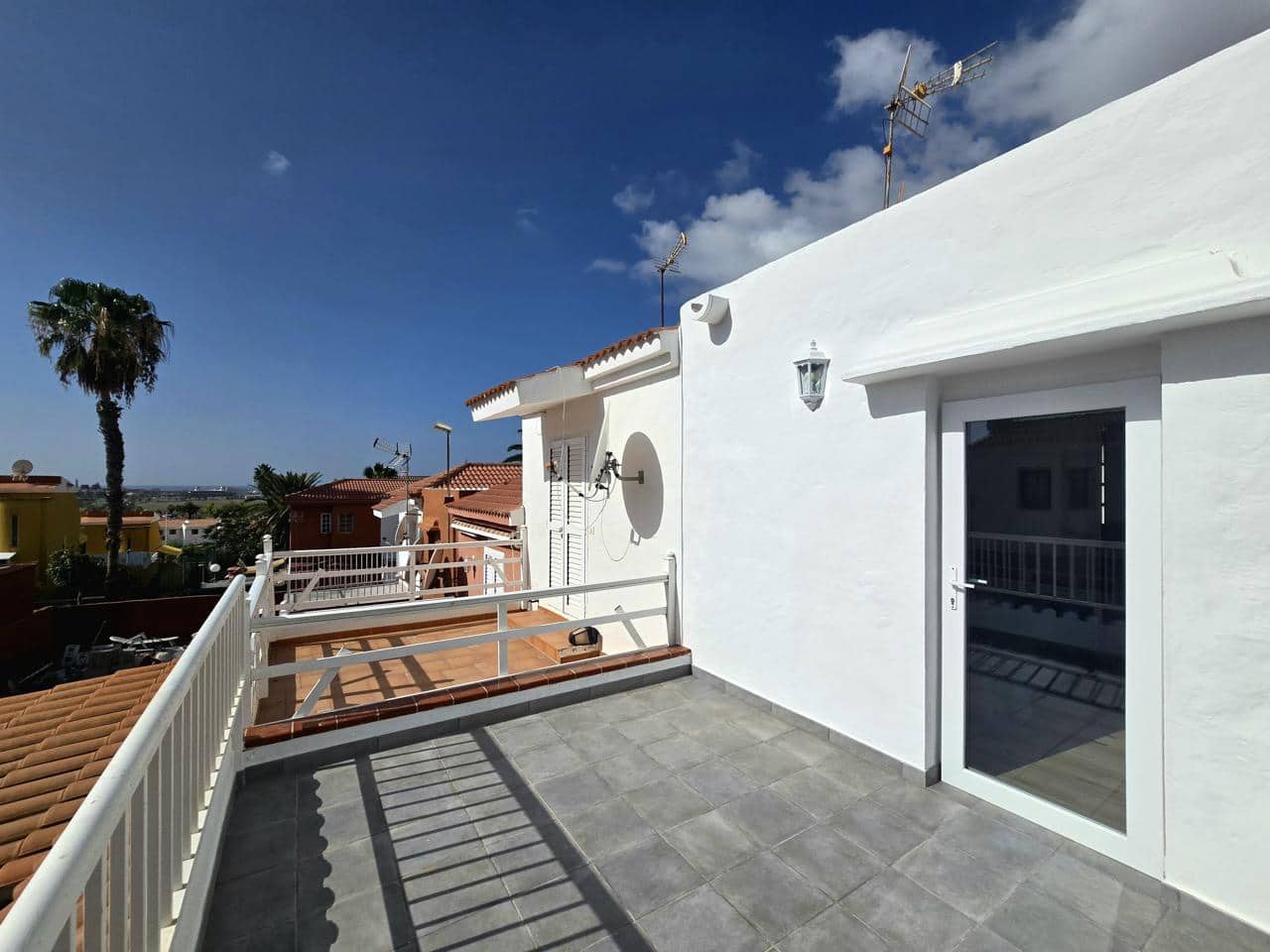 2 makuuhuone Asunto vuokrattavana paikassa Sonneland mukana uima-altaan - 1 500 € (Ref: 9756670)