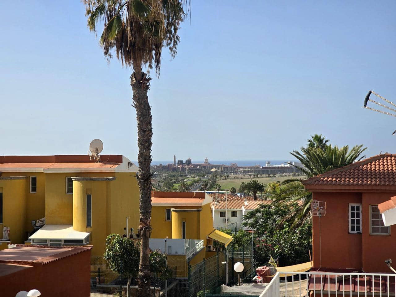 2 makuuhuone Asunto vuokrattavana paikassa Sonneland mukana uima-altaan - 1 500 € (Ref: 9756670)