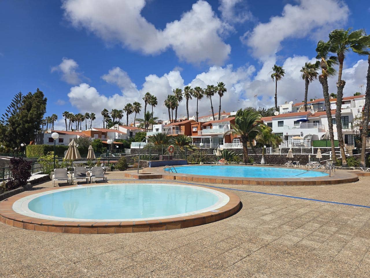 2 makuuhuone Asunto vuokrattavana paikassa Sonneland mukana uima-altaan - 1 500 € (Ref: 9756670)