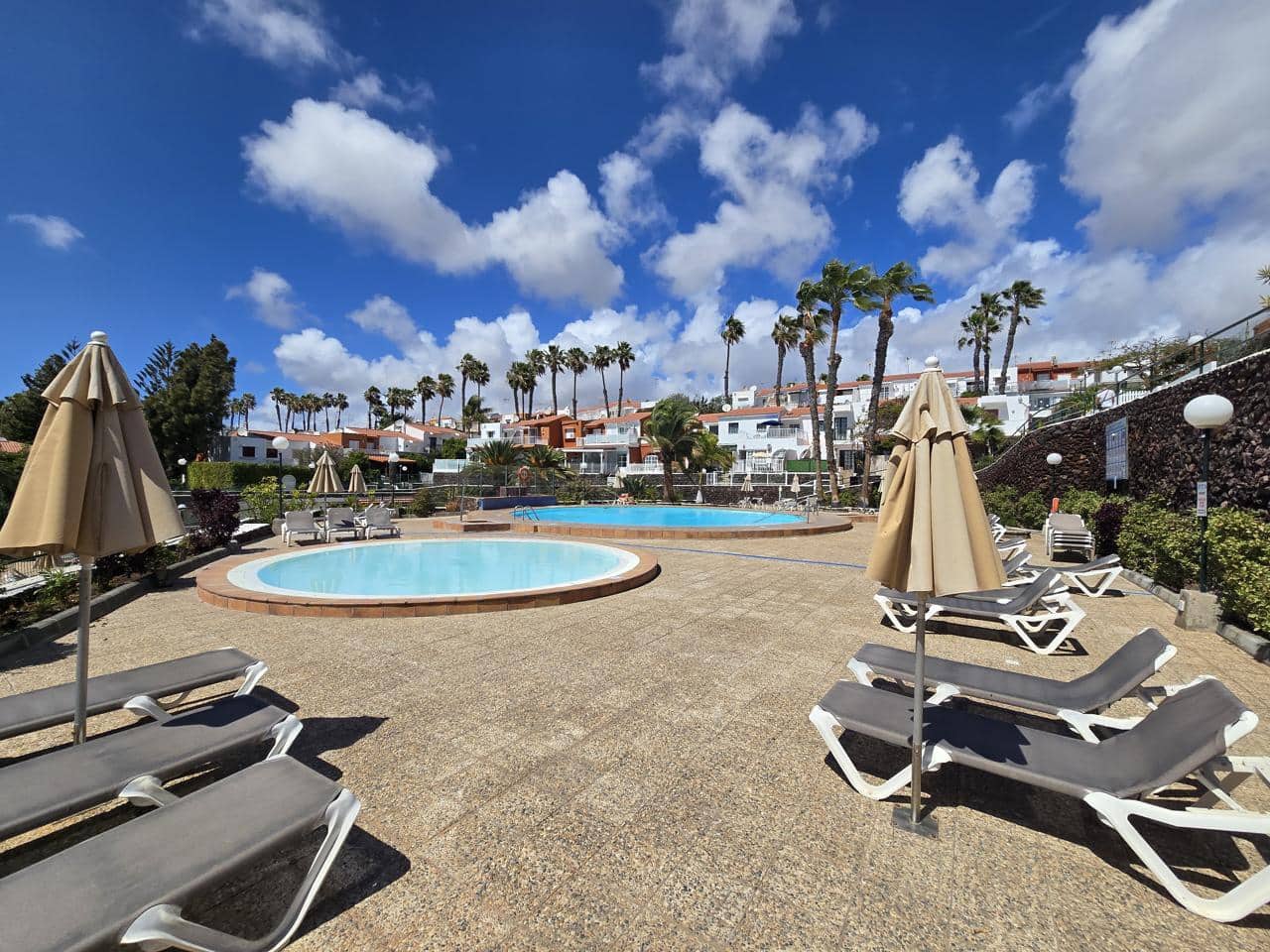 2 makuuhuone Asunto vuokrattavana paikassa Sonneland mukana uima-altaan - 1 500 € (Ref: 9756670)