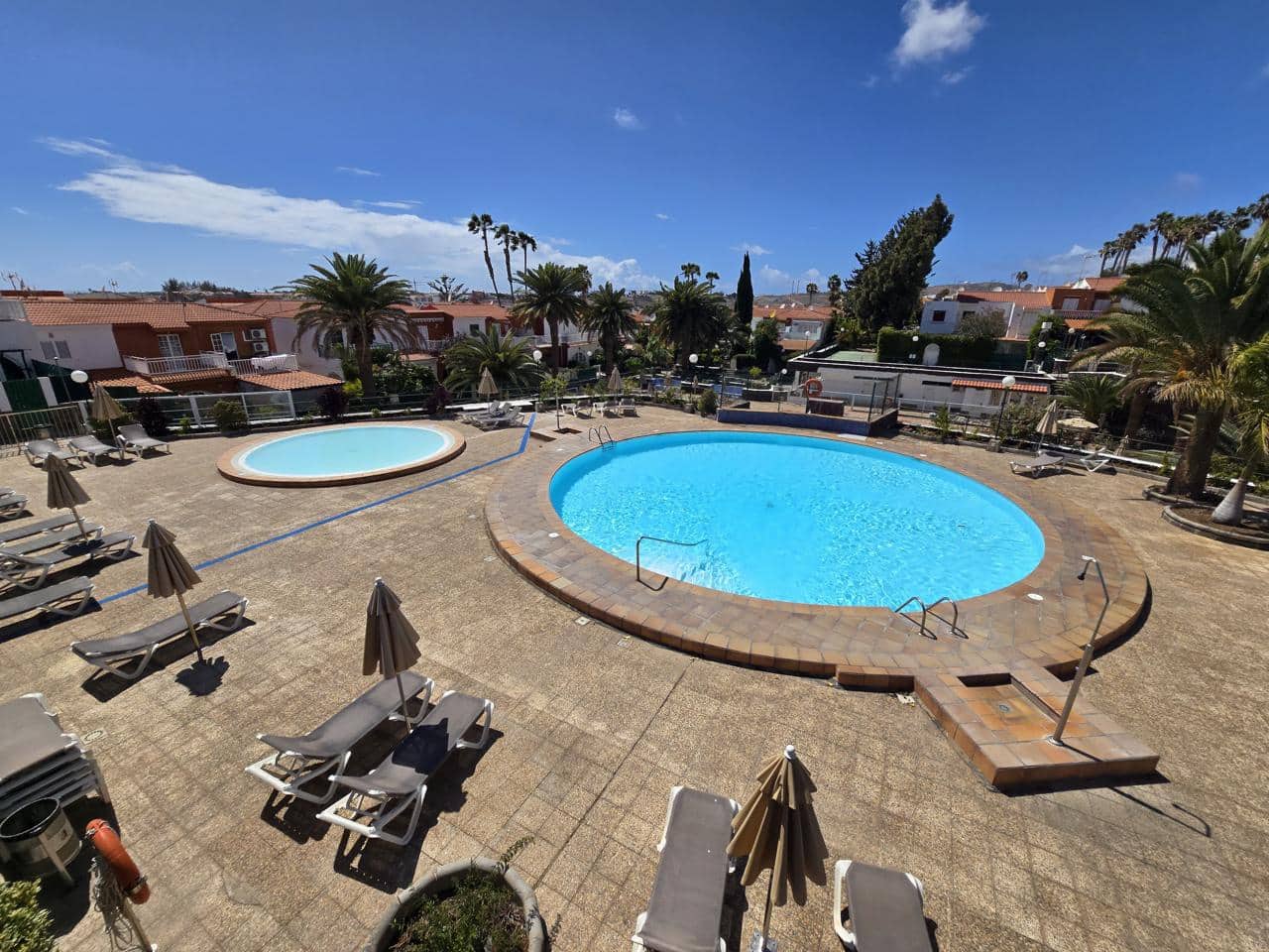 2 makuuhuone Asunto vuokrattavana paikassa Sonneland mukana uima-altaan - 1 500 € (Ref: 9756670)