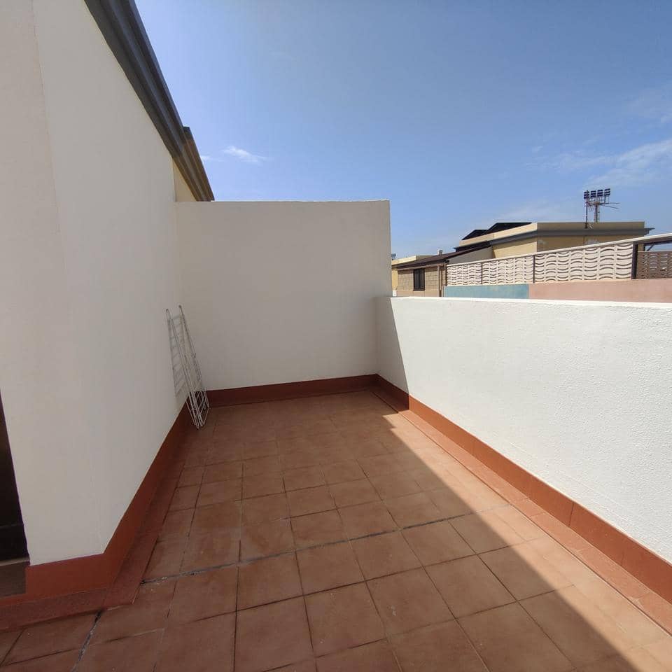 2 soverom Leilighet til leie i Arinaga med garasje - € 1 700 (Ref: 9769941)