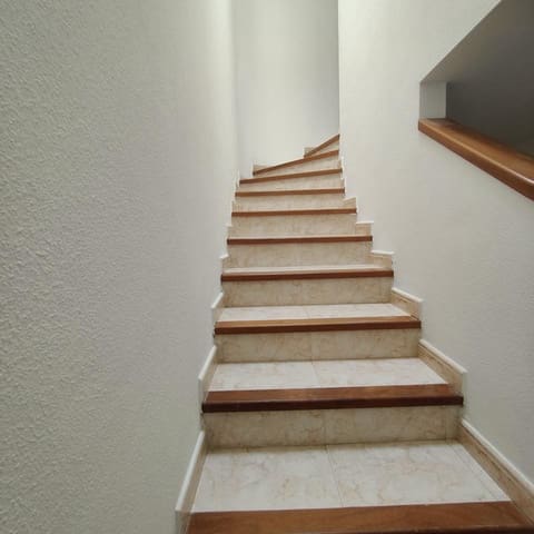 2 soverom Leilighet til leie i Arinaga, Agüimes med garasje - € 1 700 (Ref: 9769941)