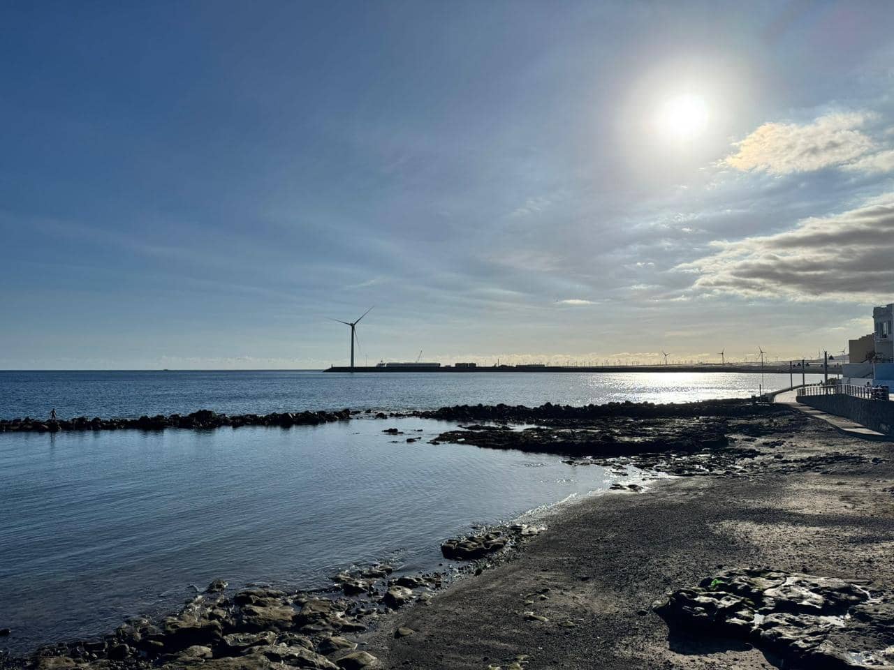 2 bedroom Flat for rent in Arinaga with garage - € 1,700 (Ref: 9769941)