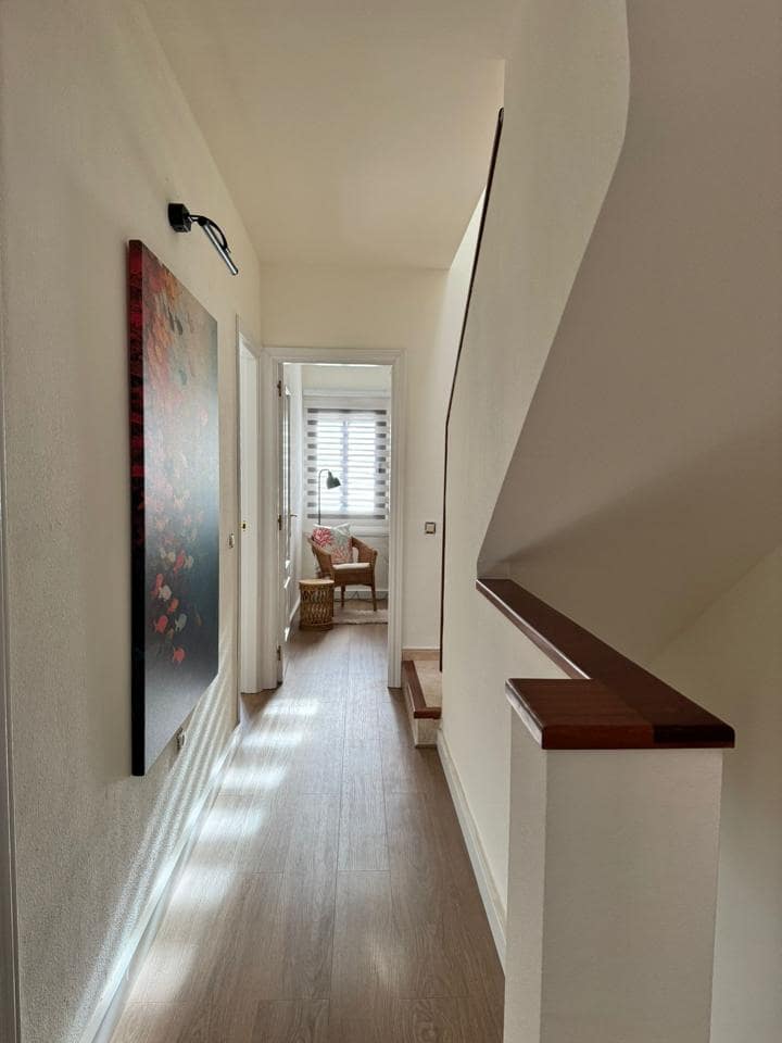 2 bedroom Flat for rent in Arinaga with garage - € 1,700 (Ref: 9769941)