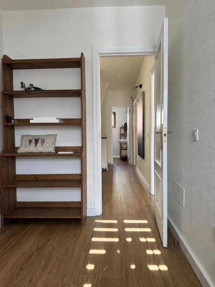 2 bedroom Flat for rent in Arinaga with garage - € 1,700 (Ref: 9769941)