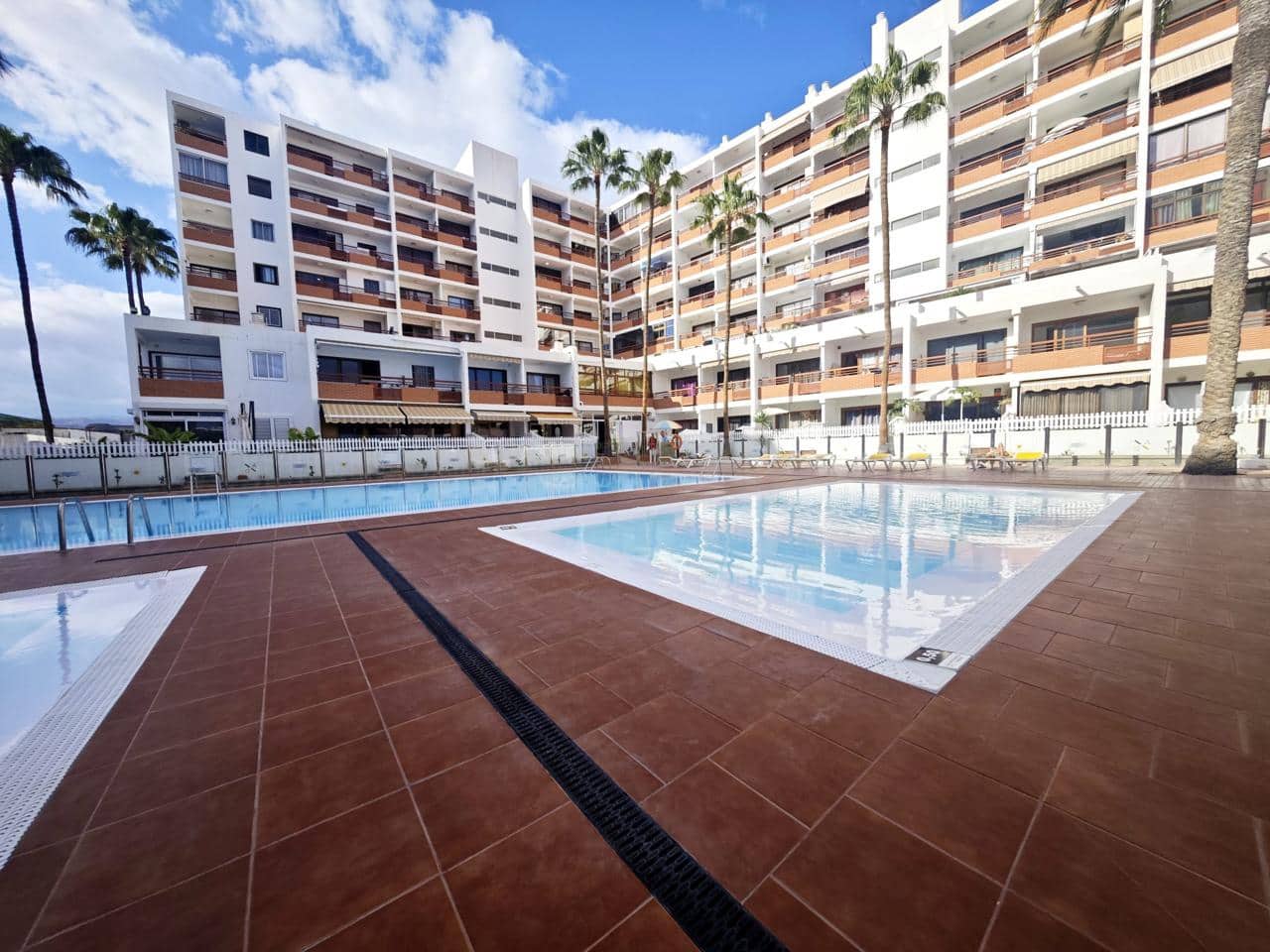 1 soveværelse Lejlighed til leje i Playa del Ingles med swimmingpool garage - € 1.350 (Ref: 9770109)