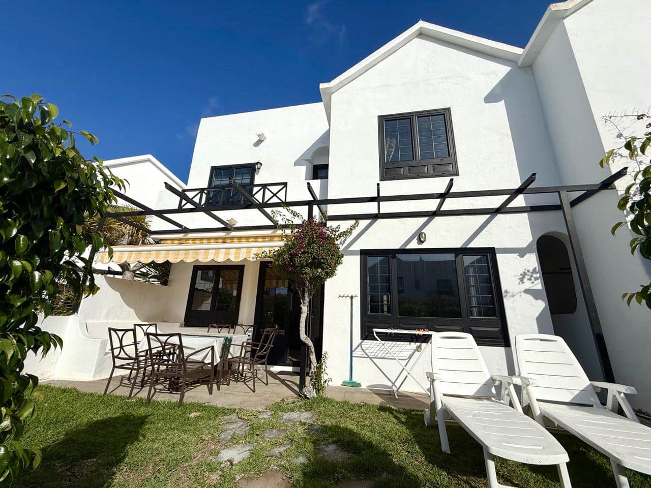 3 bedroom Villa for rent in Puerto Rico with pool garage - € 1,600 (Ref: 9770196)