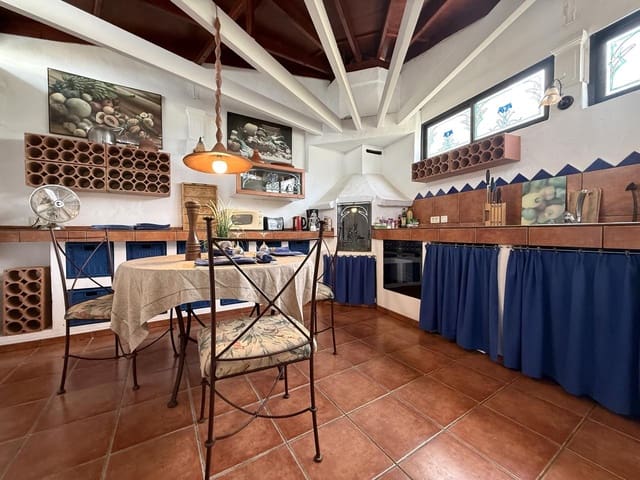 3 soveværelse Villa til salg i Mogán med swimmingpool garage - € 650.000 (Ref: 9772438)