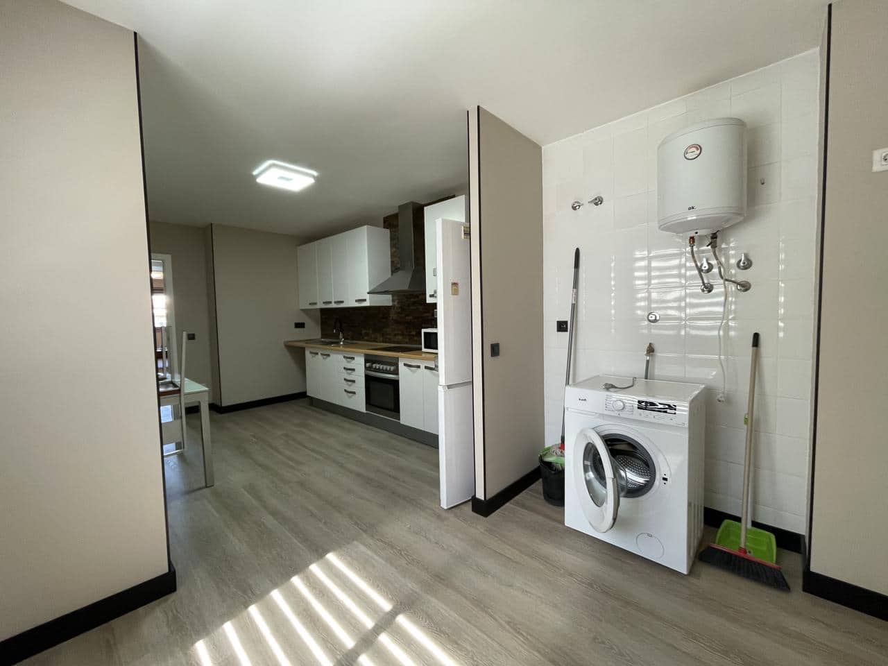 2 sypialnia Mieszkanie do wynajęcia w Vecindario z garażem - 950 € (Ref: 9775884)