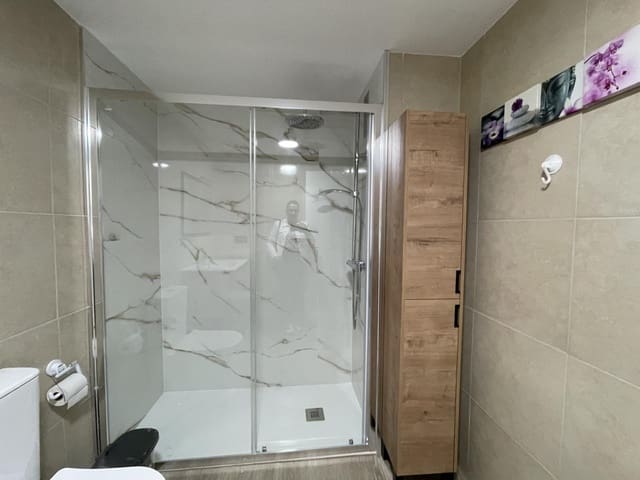 2 sypialnia Mieszkanie do wynajęcia w Vecindario, Santa Lucía de Tirajana z garażem - 950 € (Ref: 9775884)