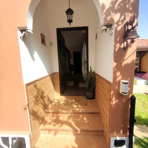 3 sypialnia Willa do wynajęcia w Valsequillo z basenem - 1 400 € (Ref: 9782244)